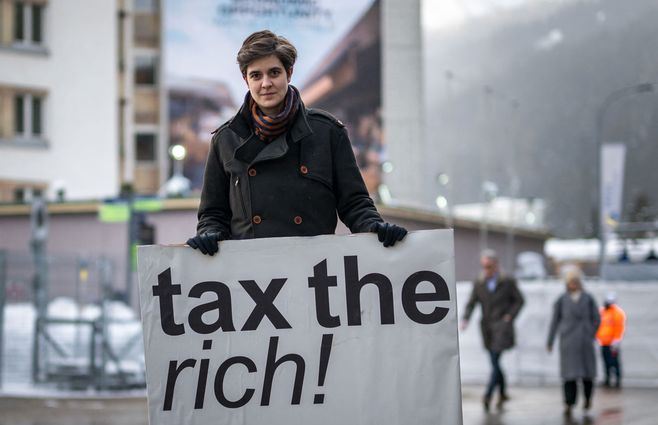 La multimillonaria austríaca Marlene Engelhorn reclama que se cobre impuestos a los ricos. AFP.