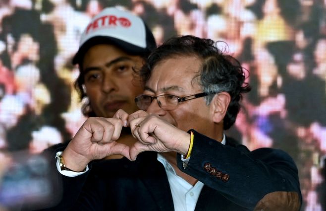 Nicolás-Petro-AFP-con-Gustavo-Petro.jpg
