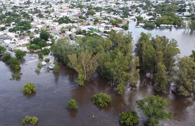 Florida desde el aire, en una crecida histórica del río Santa Lucía.&nbsp;