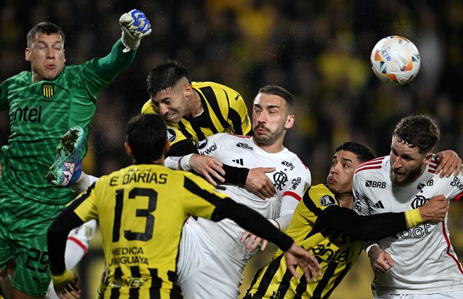 peñarol-flamengo-afp.jpg