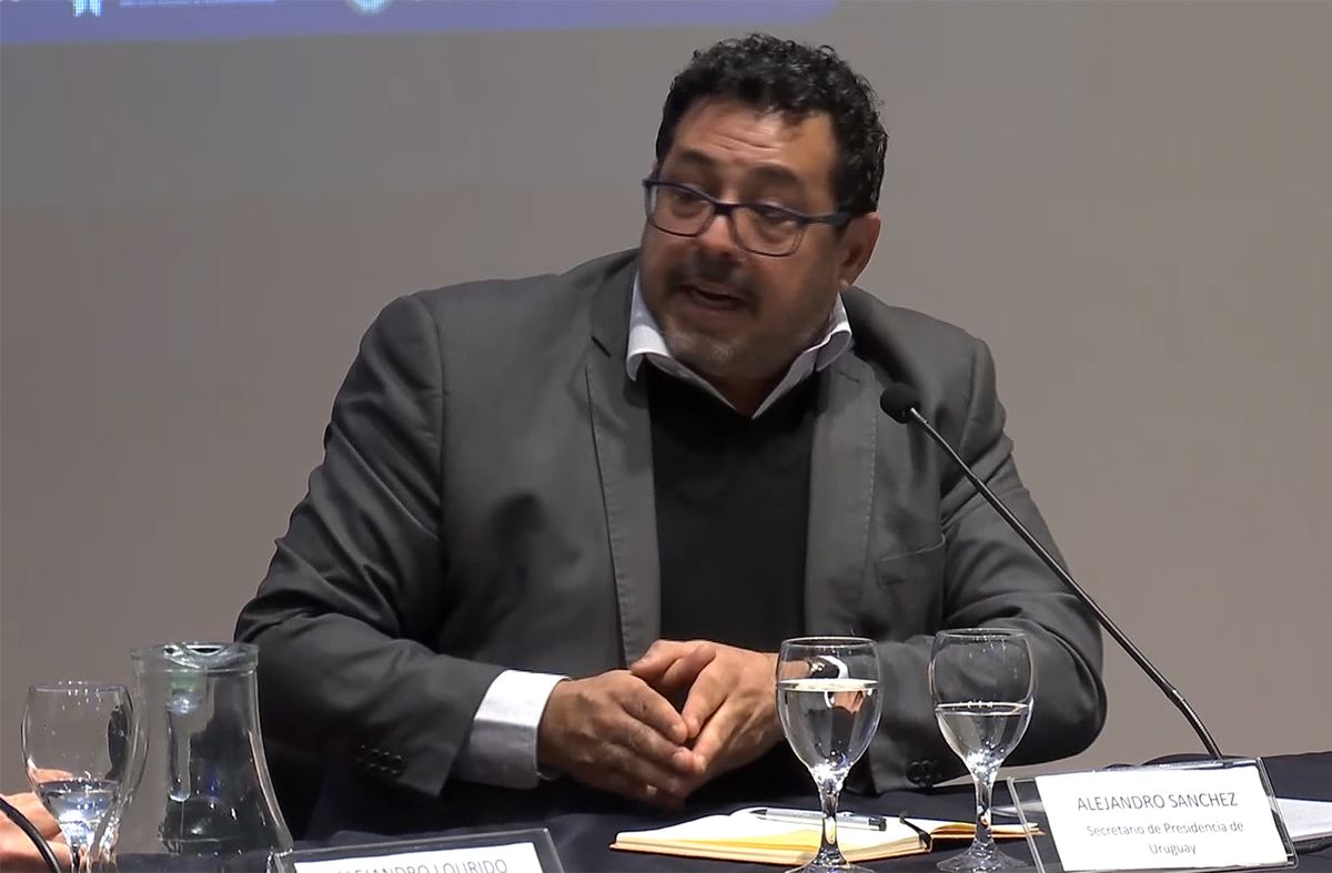 Sánchez aseguró que "Uruguay mantiene un buen relacionamiento con los distintos centros de poder"