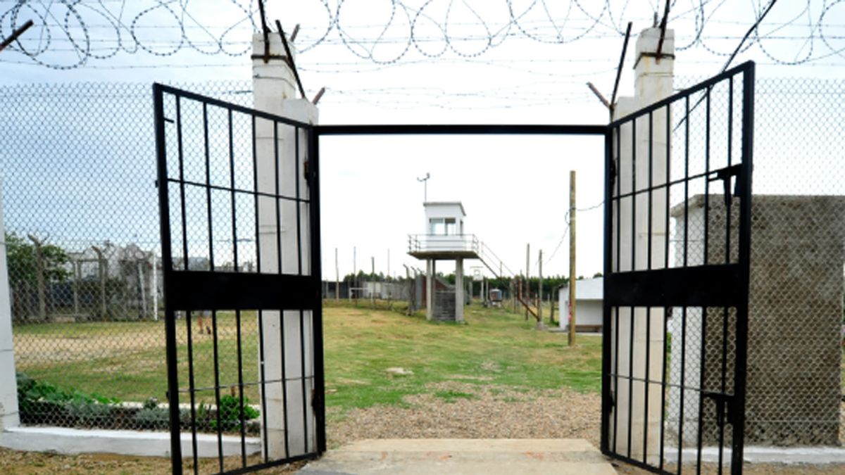 Capturaron a recluso que se fugó de la cárcel de Rocha; durante su huída robó dinero en vivienda de zona rural