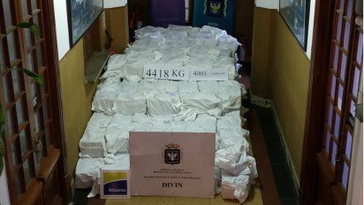 incautacion historica: mas de 4.400 kilos de cocaina en tres contenedores con soja