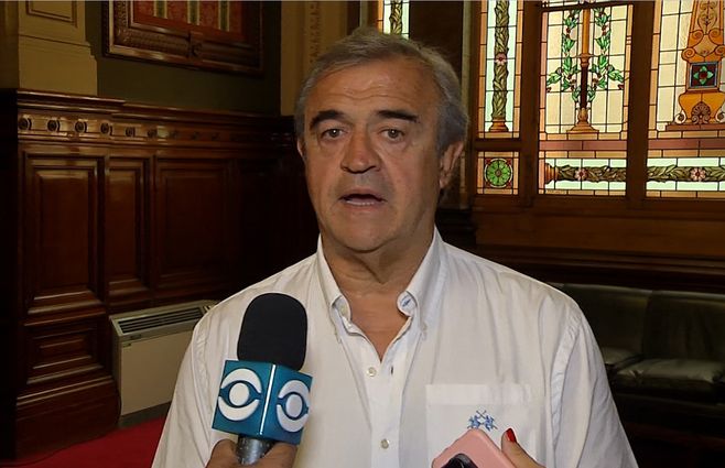 Larrañaga-en-el-PArlamento-febrero-4.jpg