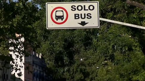 Junta aprobó el régimen de sanciones para quienes circulen o estacionen por el Solo Bus: la multa será de 3 UR Junta aprobó el régimen de sanciones para quienes circulen o estacionen por el Solo Bus: la multa será de 3 UR