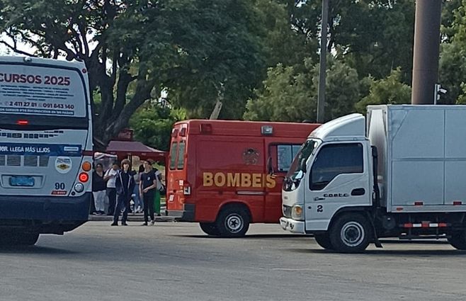 bomberos-en-portones-shopping.jpg