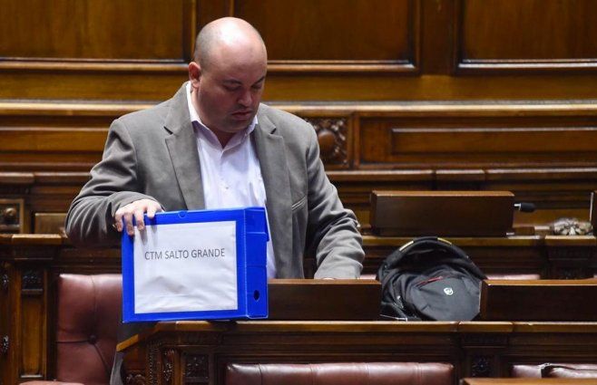 Diputado del FA Nicolás Viera en la interpelación por Salto Grande. Foto: FocoUy.