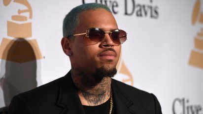 mujer que denuncio a chris brown por violacion en francia mantiene su acusacion