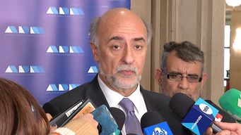 para mieres hay dos tipos de conflictos sindicales: los laborales y los politico-ideologicos