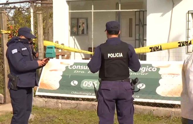 policia-consultorio-castellanos-odontóloga.jpg