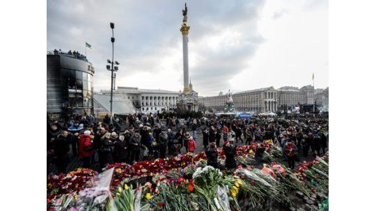 Nuevo gobierno en Ucrania libra orden de captura para Yanukovich