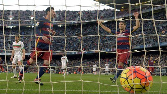 Sudamericanos en Europa: Messi prepara el Balón de Oro con un triplete