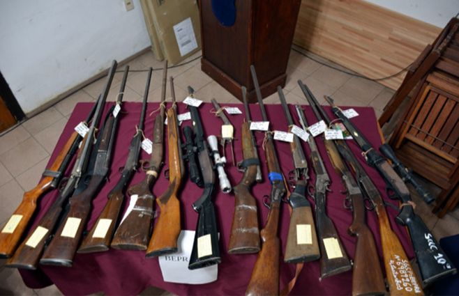 ARMAS-INCAUTADAS-COLONIA-MINTERIOR.jpg