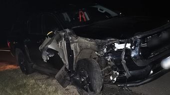 dos personas murieron en accidentes en rutas 1 y 6 en la noche del domingo; un conductor manejaba alcoholizado