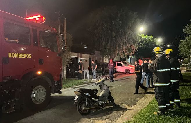 bomberos-casa-Rivera-incendio-y-balacera.jpg