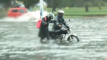 rige doble alerta por tormentas fuertes y lluvias intensas: ¿que localidades afecta?