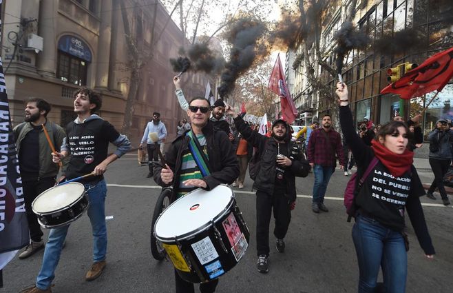 marcha educación dante fernandez foco uy (13).jpeg