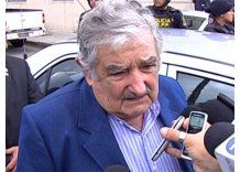 Mujica estuvo presente en el Ministerio tras la explosión