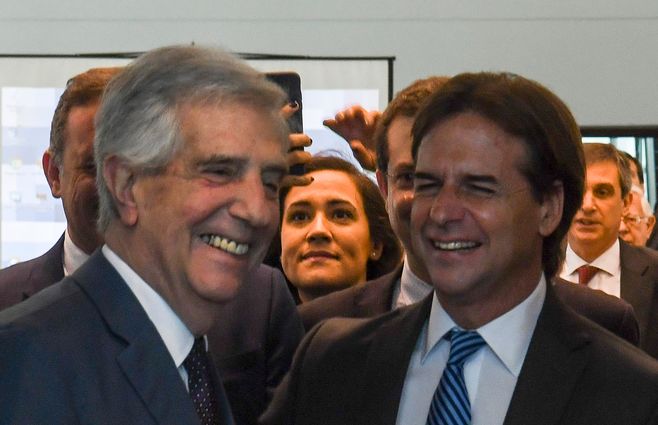 El lunes, en Torre Ejecutiva, Tabaré Vázquez y Luis Lacalle Pou exhibieron cordialidad y sentido institucional a la primera reunión entre presidentes que dio inicio a la transición.&nbsp;