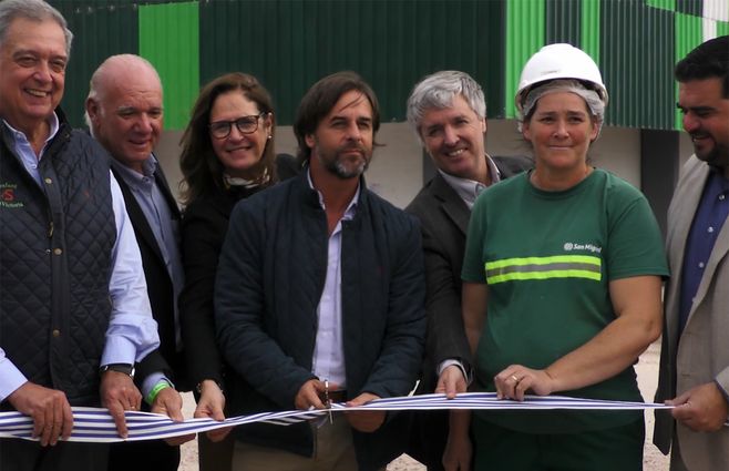 LACALLE-POU-INAUGURACION-PLANTA-PAYSANDU.jpg