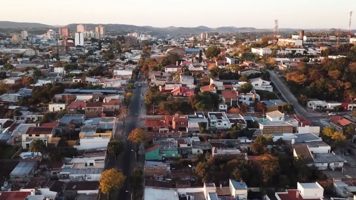 Golpearon a un hombre afuera de un baile en el centro de Rivera y está en CTI, pero estable