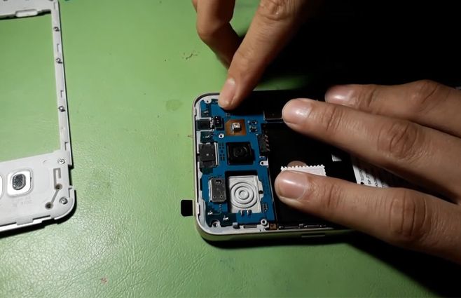 ROBO-CELULARES--.jpg