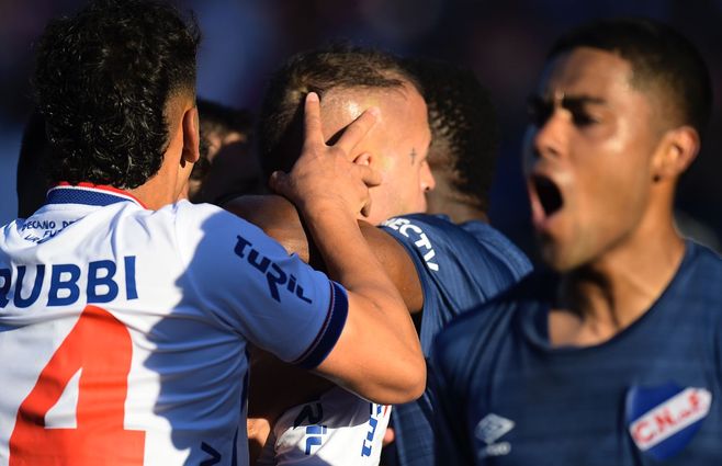 Festejo de Nacional en el cierre del Torneo Clausura. Foto: Foco UY