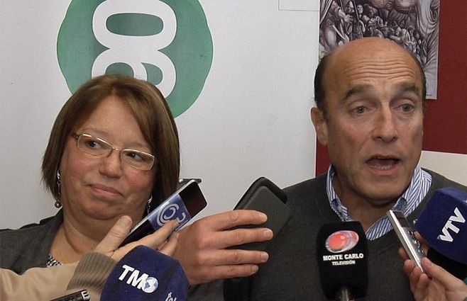 Foto: Mónica Xavier y Daniel Martínez en la sede del Partido Socialista.