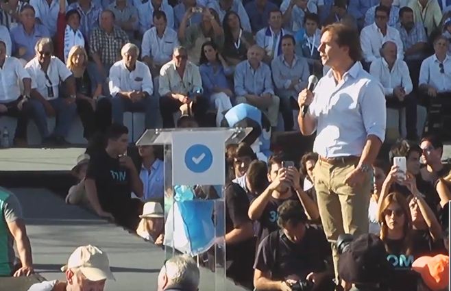 Foto: captura de pantalla de la transmisión en vivo del acto.