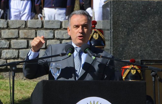 Presidente Orsi habla en el acto oficial por los 200 años de la Declaratoria de la Independencia. Foto: FocoUy