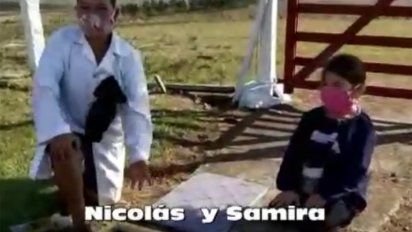 nicolas y samira, los alumnos que fabricaron un pediluvio casero para su escuela rural