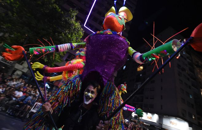 Carnaval 2024, desfile inaugural. Foto: FocoUy.