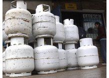 Alta demanda de garrafas; demoras de hasta 3 horas en entregas