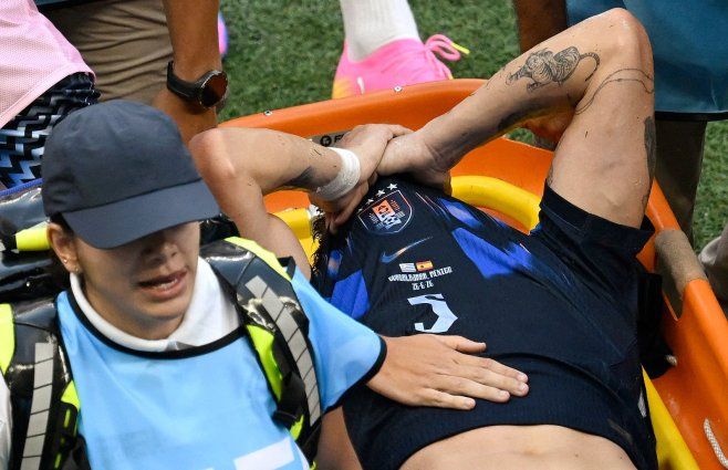 Foto: AFP. Manuel Ugarte sufre rotura de ligamentos cruzados el 26 de junio de 2026.