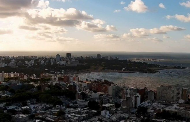 nuboso-sol-algo-nuboso-tiempo-nubel-camara-canal