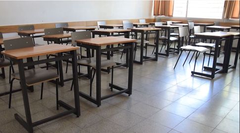 Sindicato de profesores hace paro. 