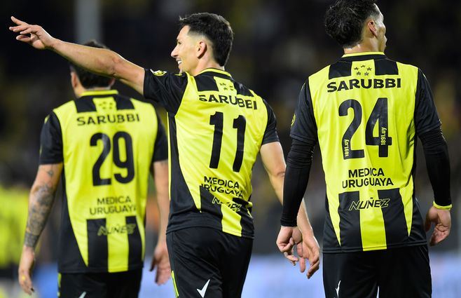 Peñarol ganó en la 12ª fecha del Clausura. Foto: Foco UY Peñarol ganó en la 12ª fecha del Clausura. Foto: Foco UY