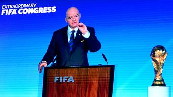 Mundial 2030 confirmado con partido en Montevideo, así lo anunció el presidente de la FIFA Gianni Infantino. Foto: AFP.