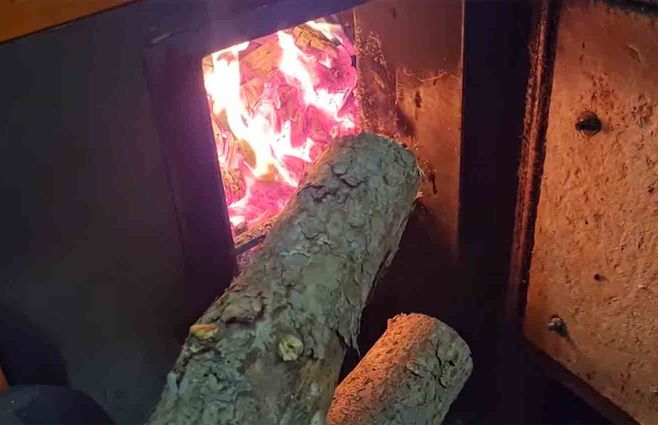 leña-fuego-combustión-invierno.jpg