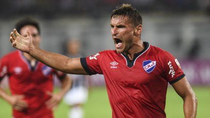 nacional se quedo con los tres puntos en su debut por la copa libertadores