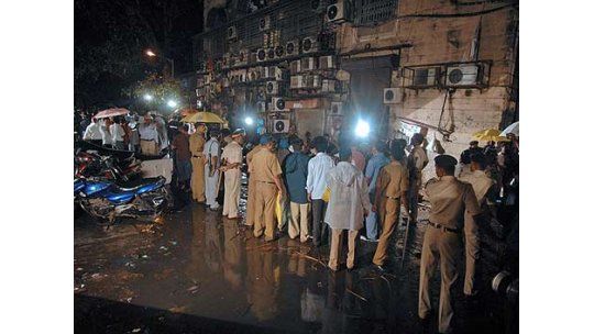 Ataque múltiple dejó 21 muertos y más de 100 heridos en Bombay