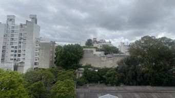 tarde de sabado calida a calurosa con importantes periodos de sol y vientos suaves