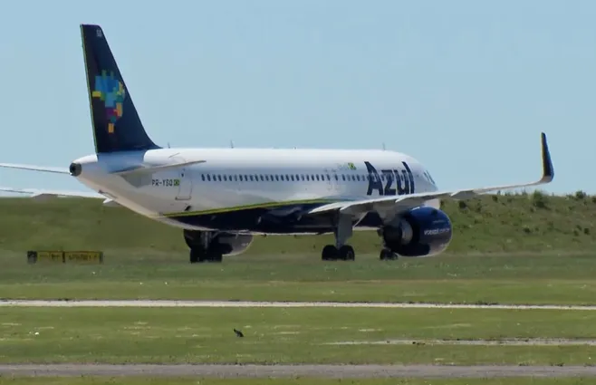 azul-aerolinea-aeropuerto-carrasco.jpg