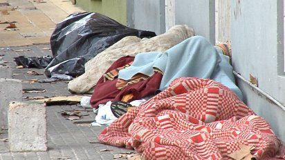 2.553 personas viven en la calle en montevideo; 25% mas que el ano pasado
