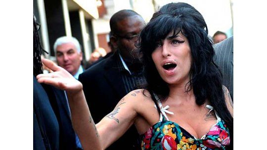 Falleció la cantante Amy Winehouse