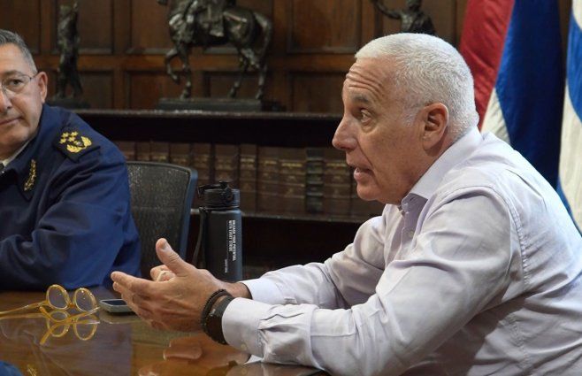 Foto: Carlos Negro en X. Reunión con sindicato de trabajadores.