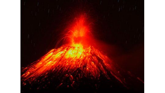 Alerta en cuatro provincias de Ecuador por actividad en volcán