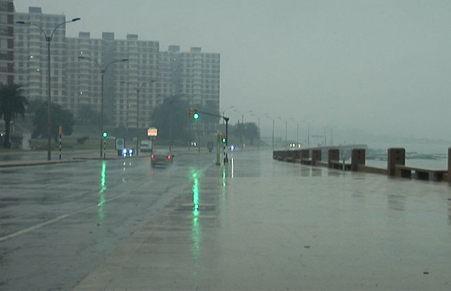 lluvia-transito-rambla.jpg