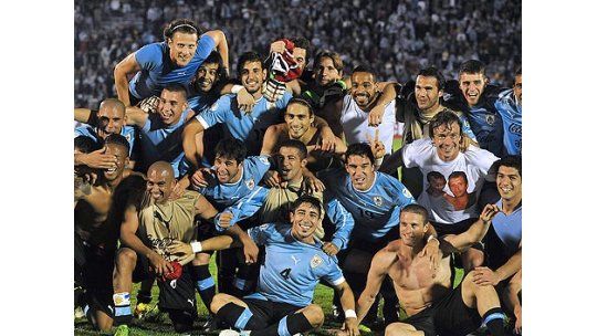 La Celeste de fiesta; Uruguay está en el Mundial 2014