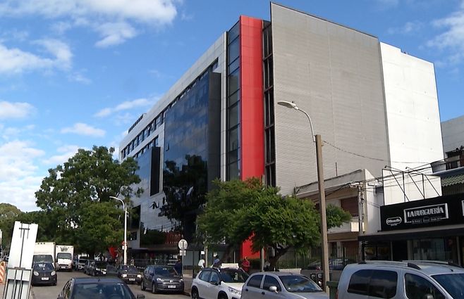 casmu-fachada-archivo.jpg